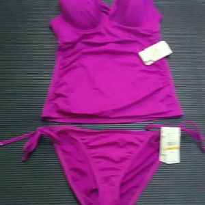 Brand New Tommy Bahama two piece